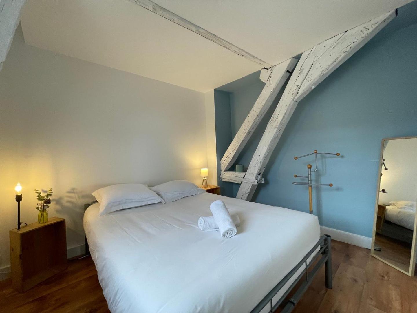 Le Cocon - Parking - Hyper Center Apartment Chartres Luaran gambar